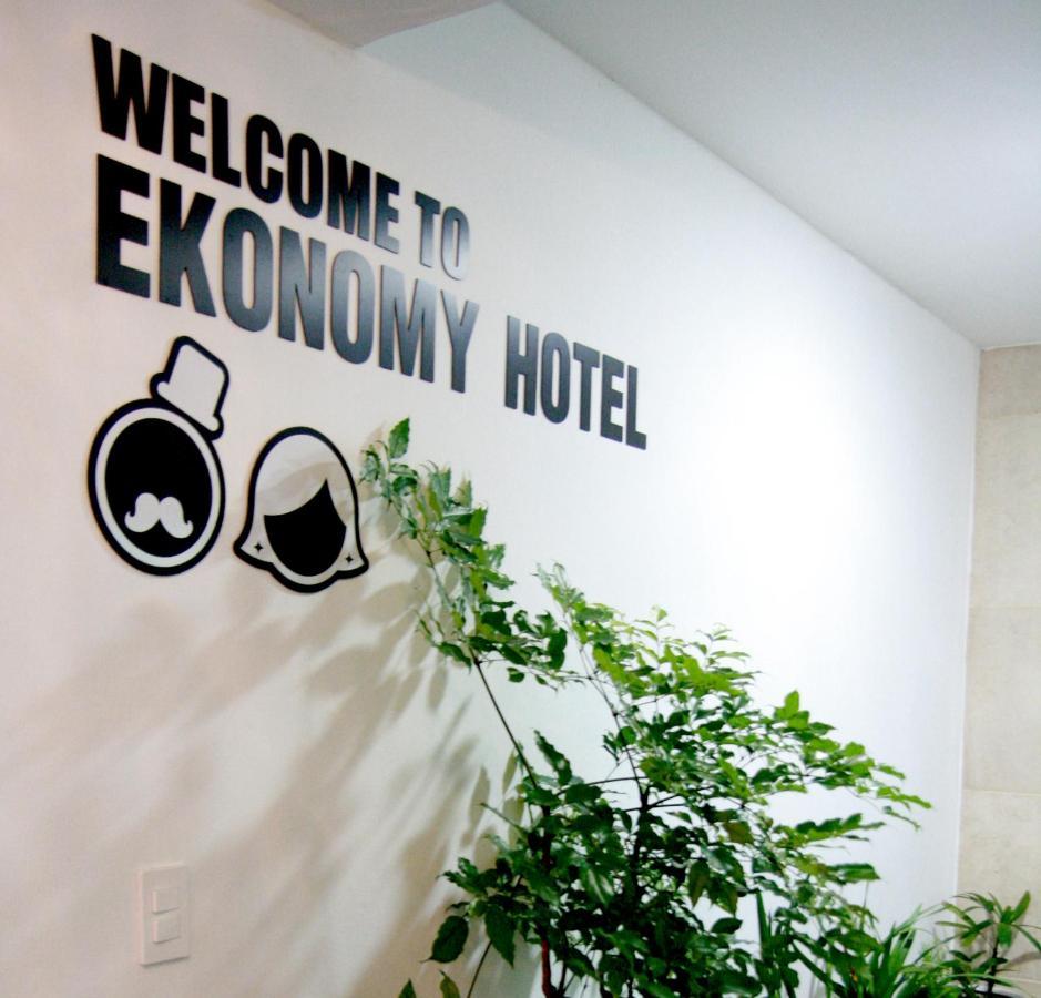 Ekonomy Hotel Mokpho Kültér fotó