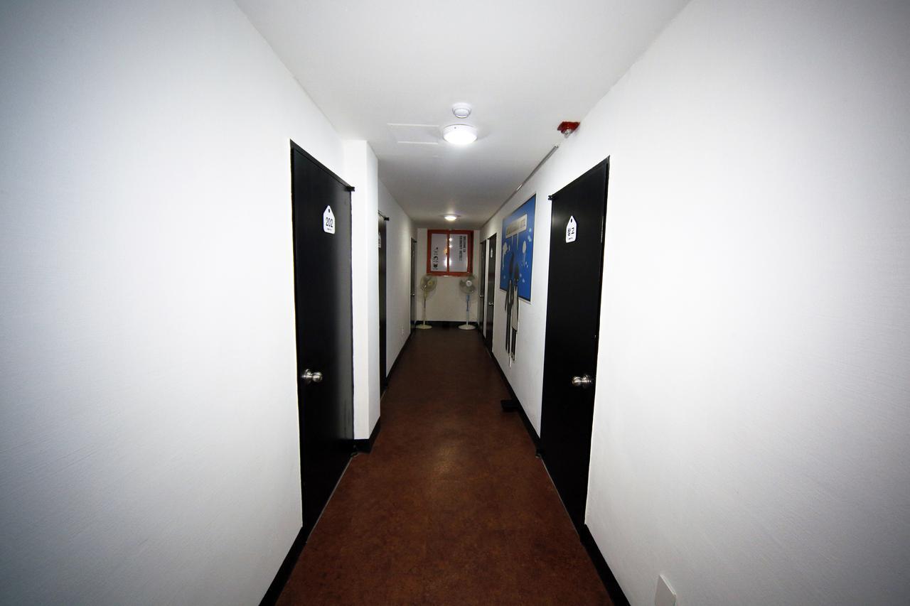 Ekonomy Hotel Mokpho Kültér fotó